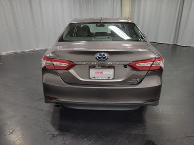 2020 Toyota Camry Hybrid XLE
