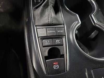 2020 Toyota Camry Hybrid XLE