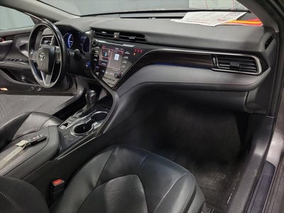 2020 Toyota Camry Hybrid XLE