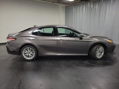 2020 Toyota Camry Hybrid XLE