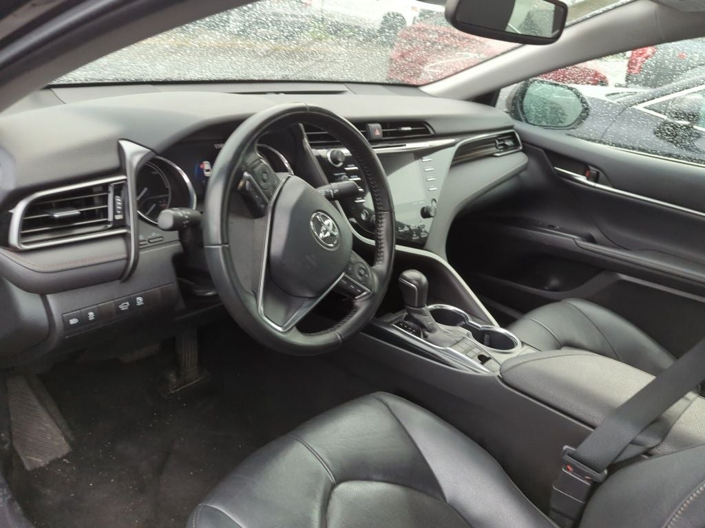 2020 Toyota Camry Hybrid XLE