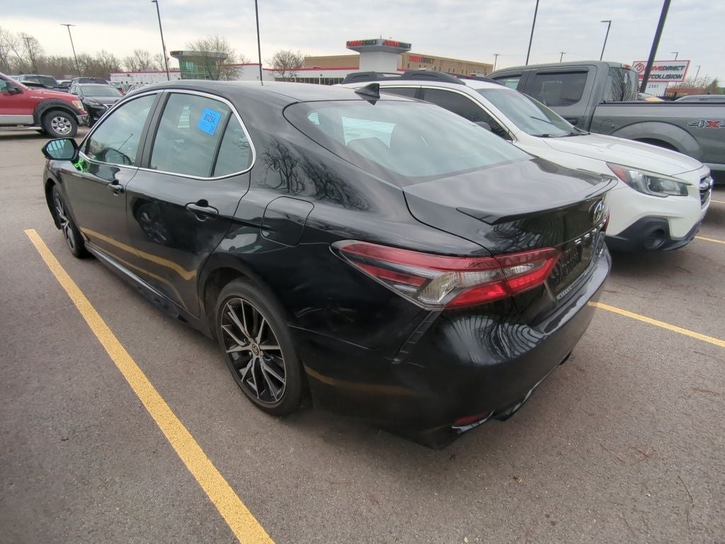2022 Toyota Camry SE