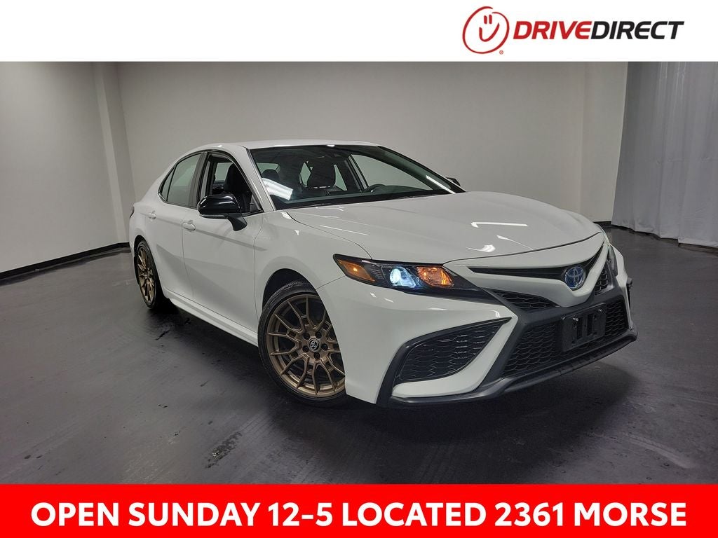 2024 Toyota Camry Hybrid SE