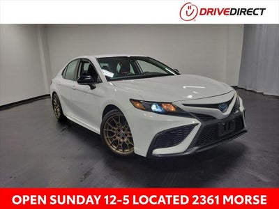 2024 Toyota Camry Hybrid SE