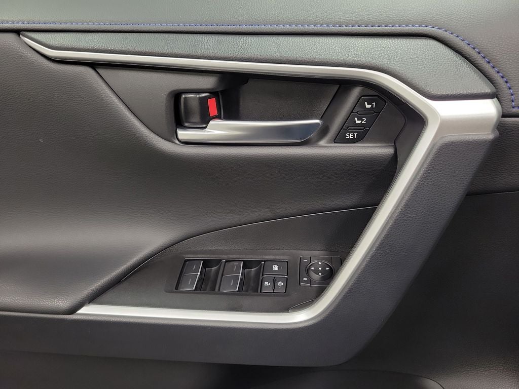 2025 Toyota RAV4 Hybrid XSE