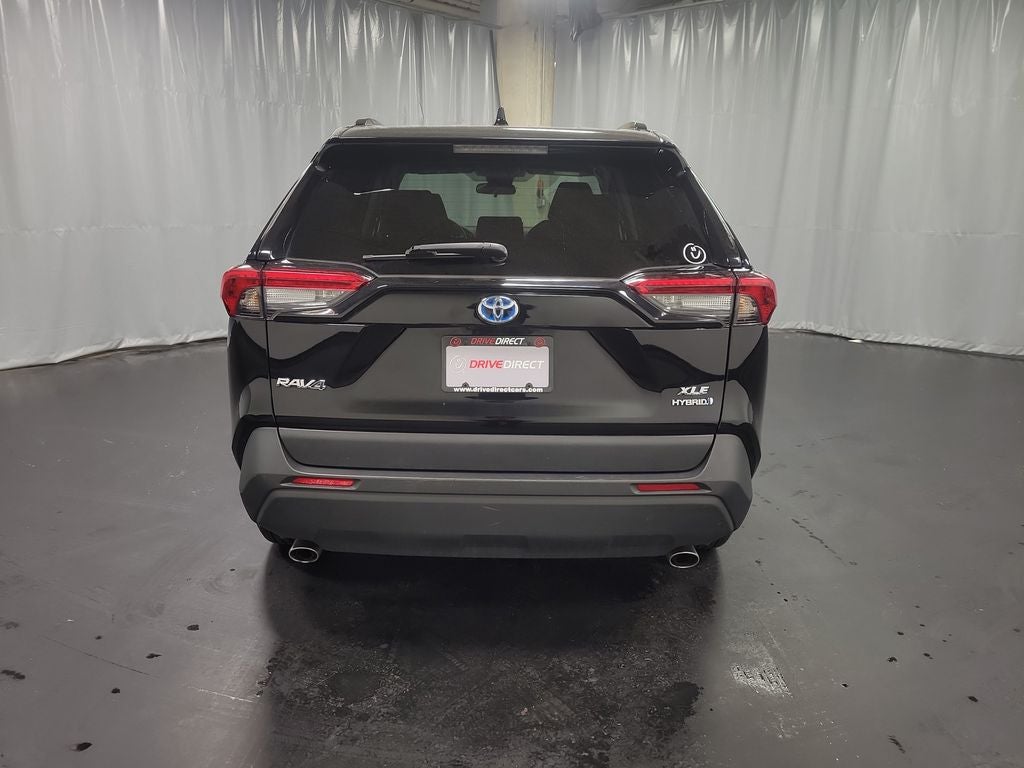 2022 Toyota RAV4 Hybrid XLE
