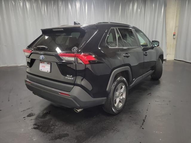 2022 Toyota RAV4 Hybrid XLE