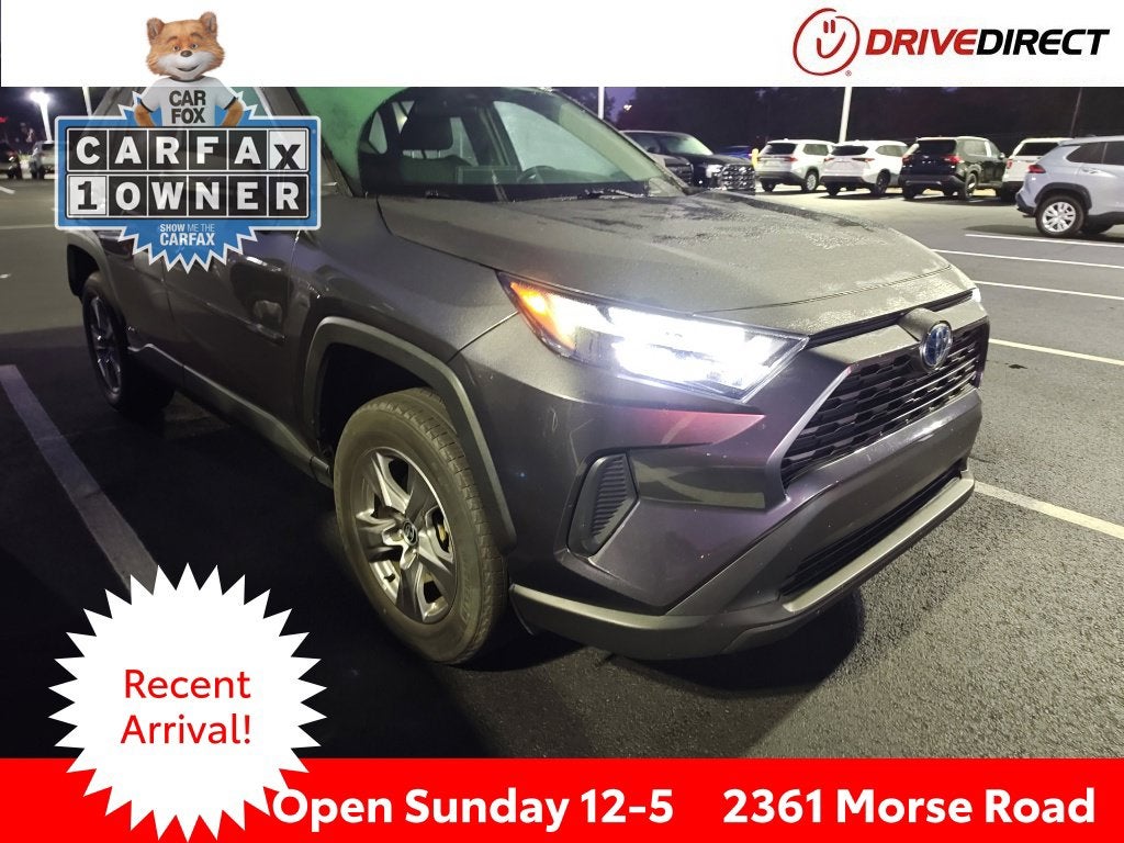 2022 Toyota RAV4 Hybrid XLE