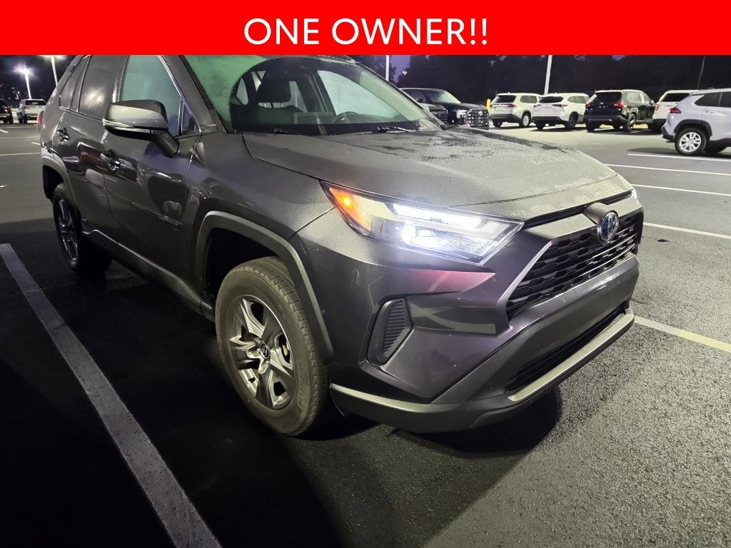 2022 Toyota RAV4 Hybrid XLE
