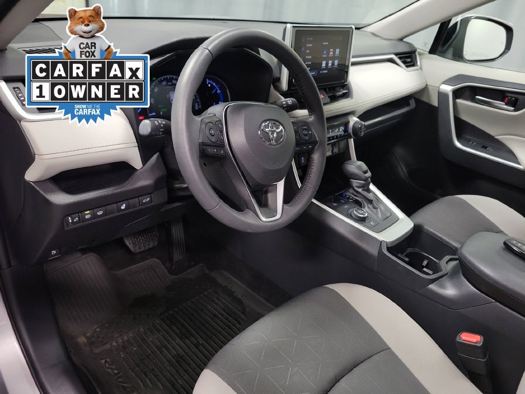 2025 Toyota RAV4 Hybrid XLE