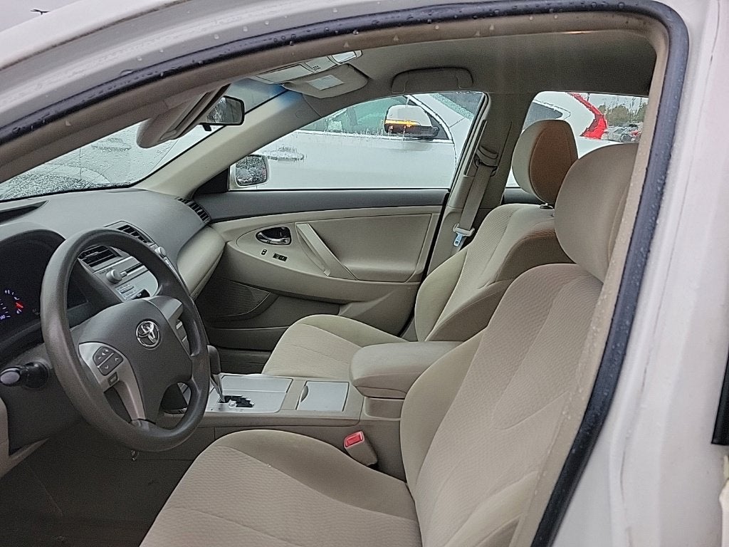 2010 Toyota Camry LE