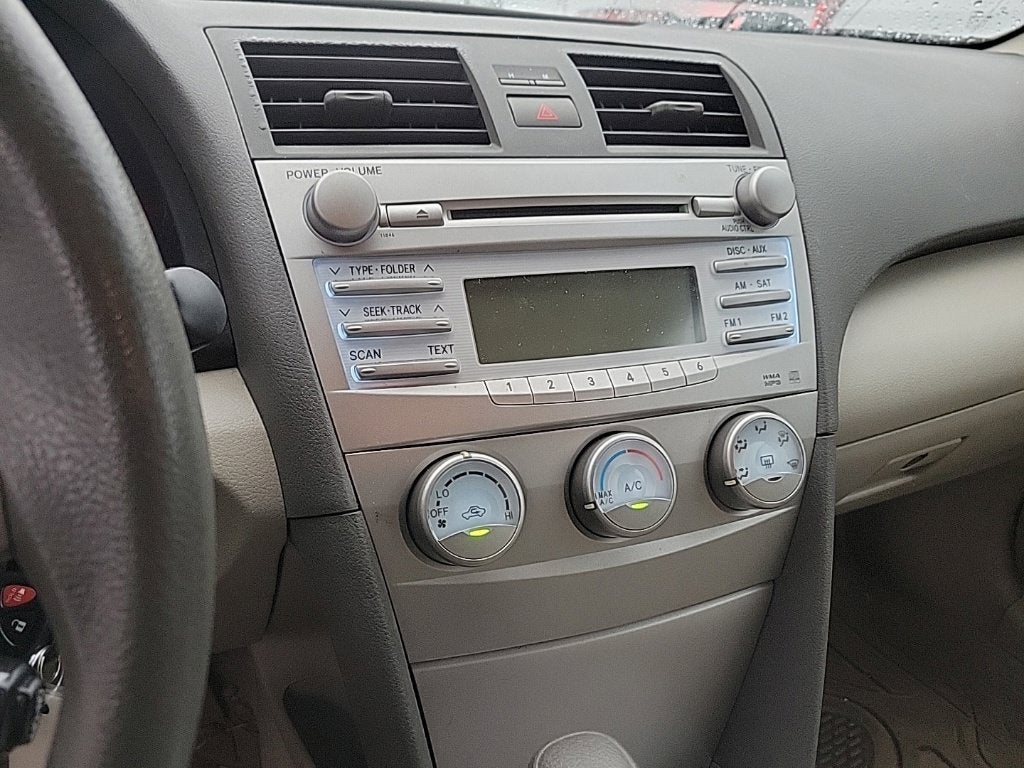 2010 Toyota Camry LE