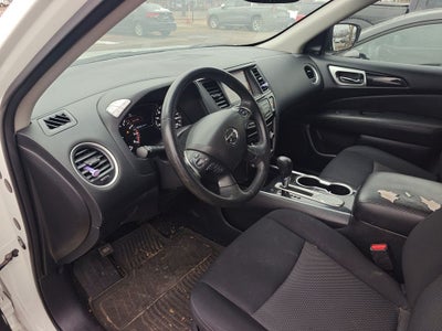 2019 Nissan Pathfinder SV