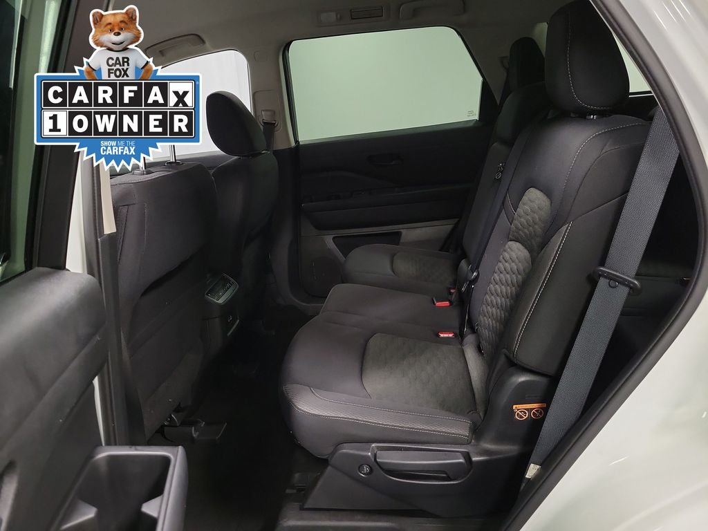 2023 Nissan Pathfinder SV