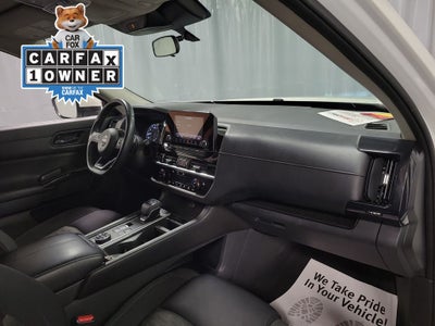 2023 Nissan Pathfinder SV