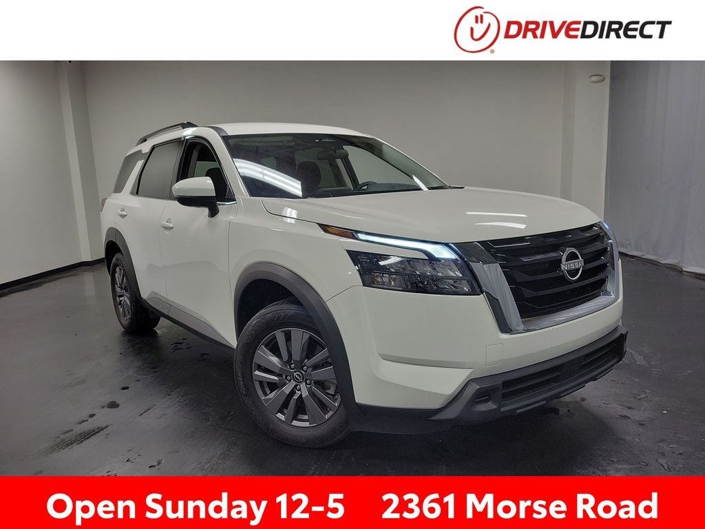 2025 Nissan Pathfinder SV 4WD's photo