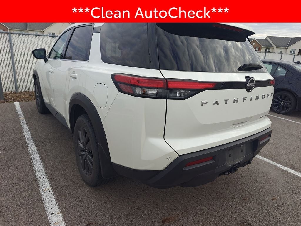 2022 Nissan Pathfinder SV