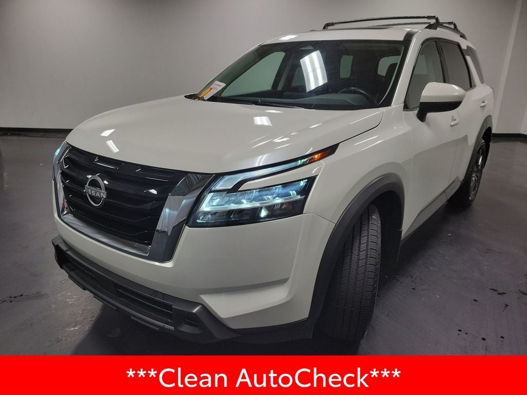 2022 Nissan Pathfinder SV