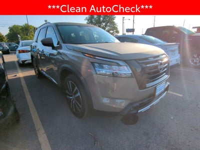 2023 Nissan Pathfinder Platinum