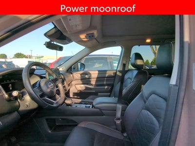 2023 Nissan Pathfinder Platinum