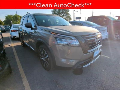 2023 Nissan Pathfinder Platinum