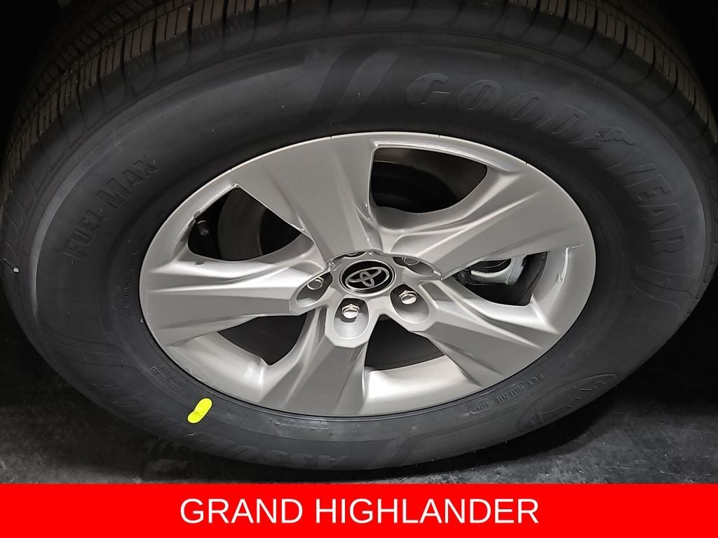 2026 Toyota Grand Highlander LE
