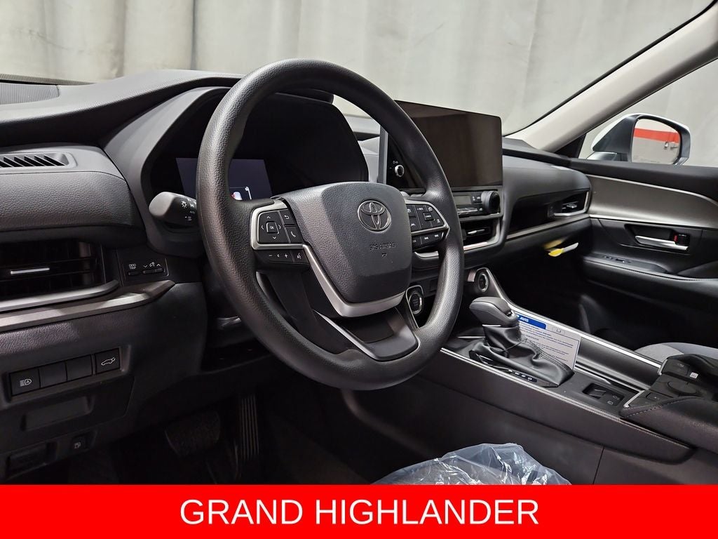 2026 Toyota Grand Highlander LE