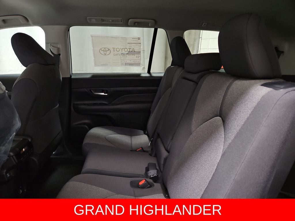 2026 Toyota Grand Highlander LE