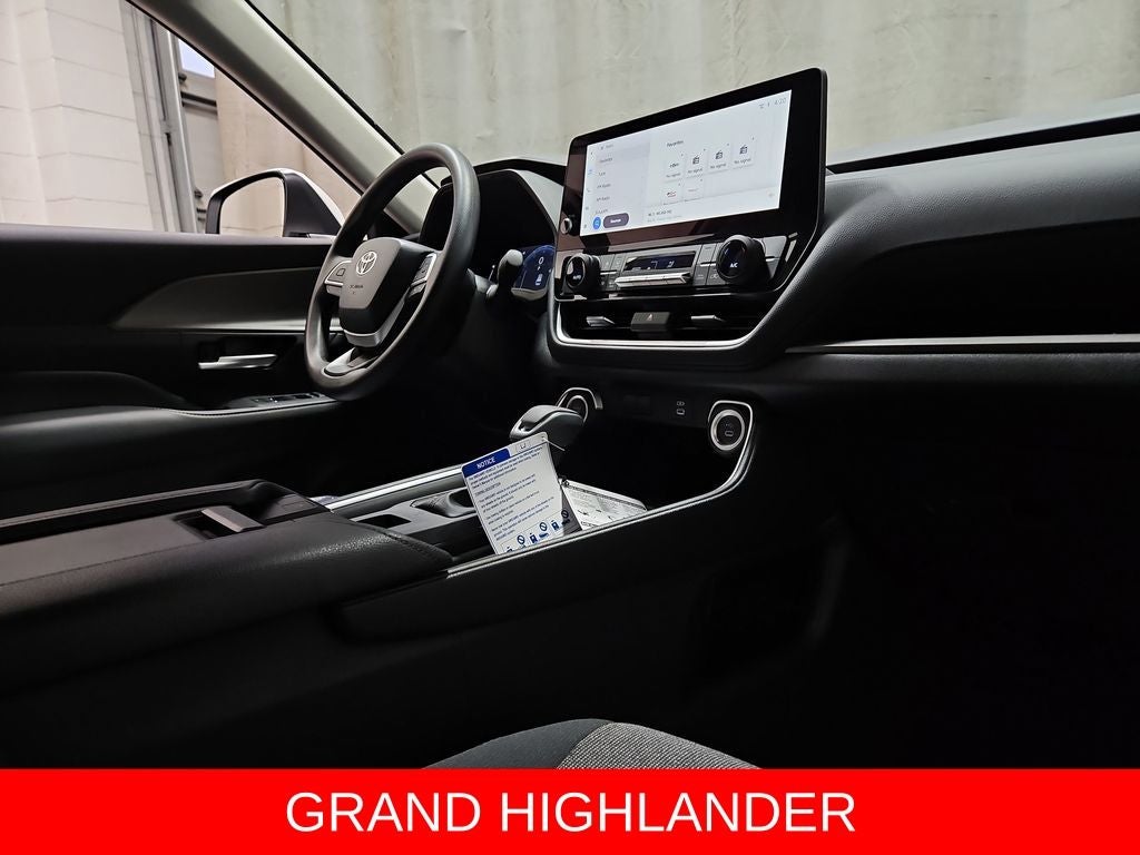2026 Toyota Grand Highlander LE