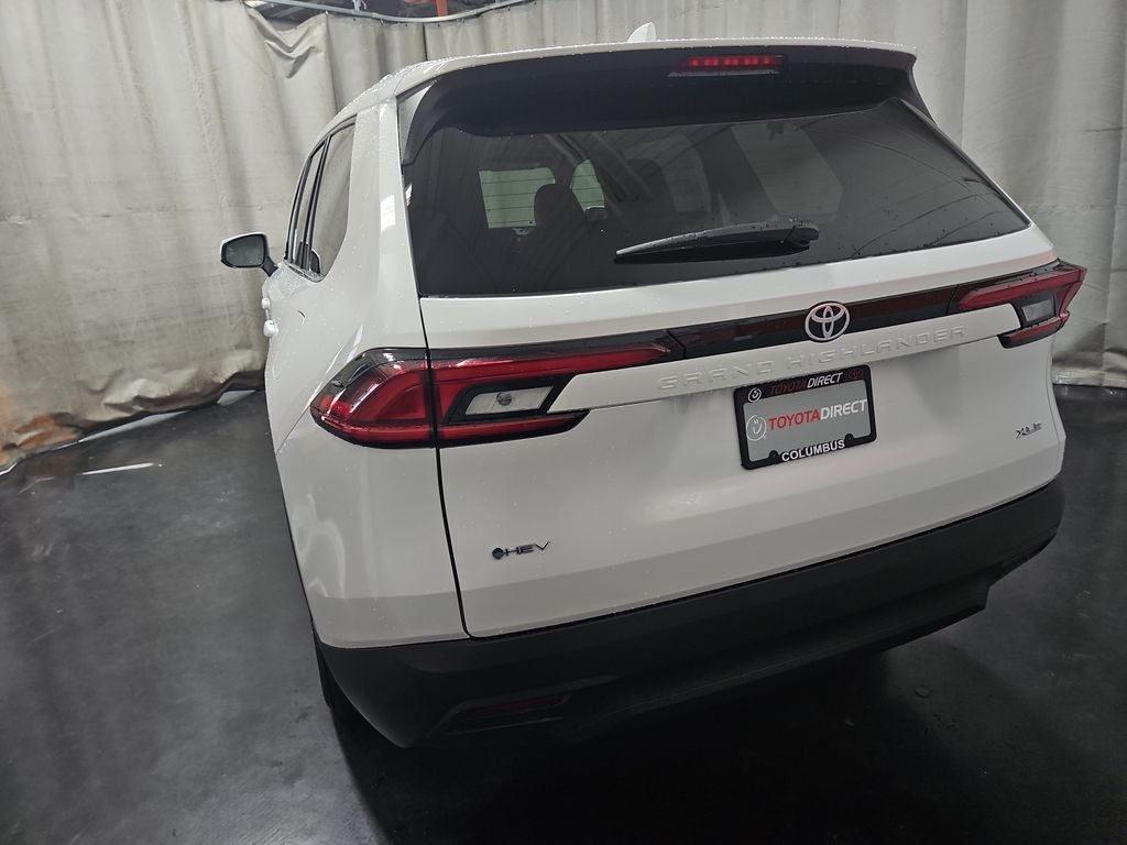 2026 Toyota Grand Highlander Hybrid XLE
