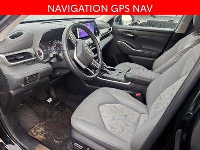 2023 Toyota Highlander Hybrid Bronze Edition