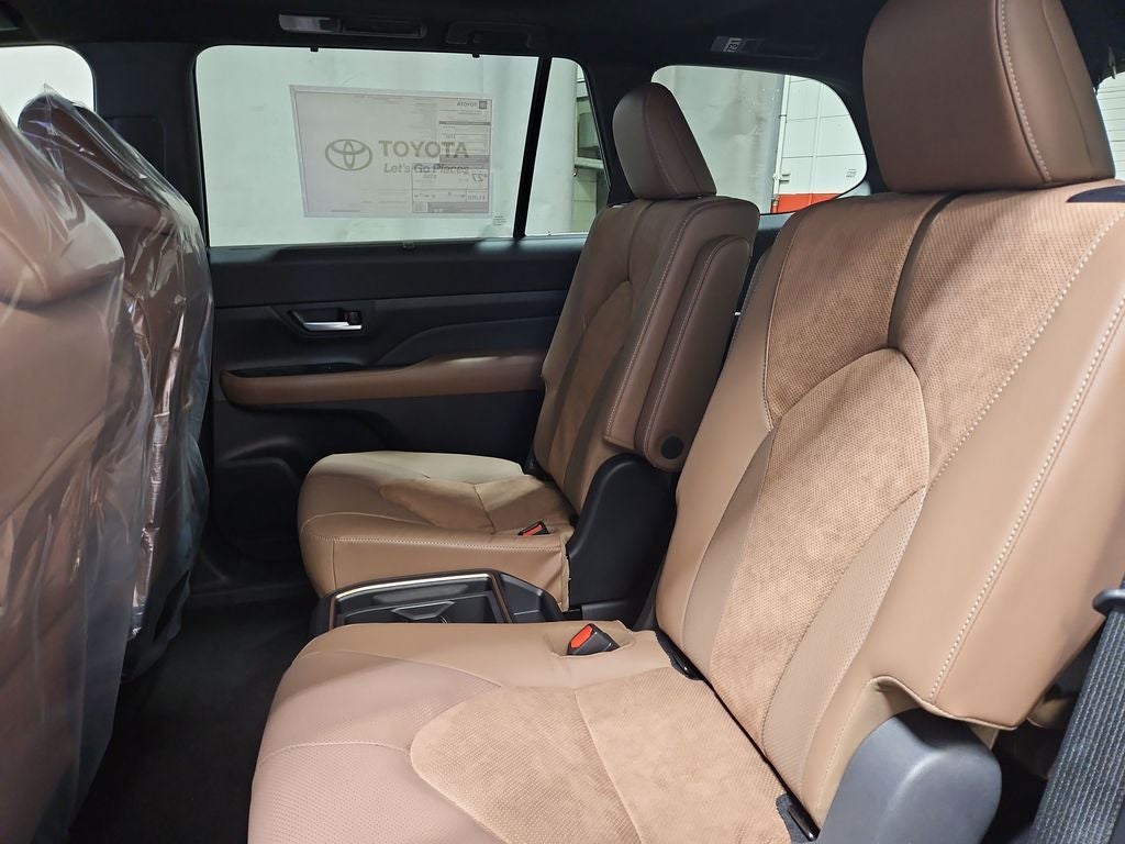 2026 Toyota Grand Highlander Hybrid MAX Platinum