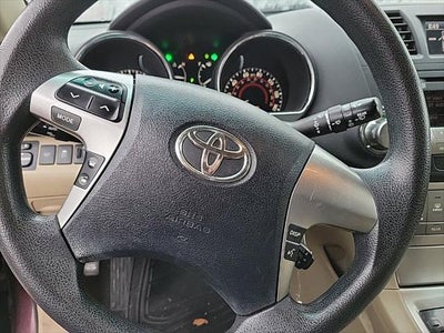 2011 Toyota Highlander Base