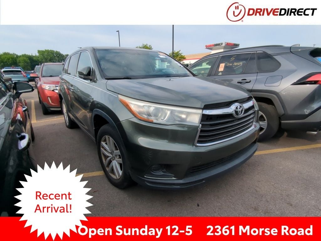 2015 Toyota Highlander LE Plus 4x4 V6's photo