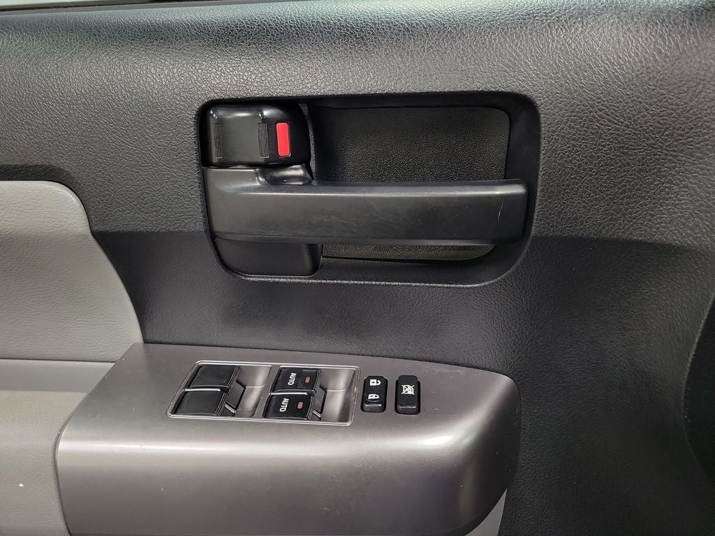 2019 Toyota Sequoia SR5 5.7L