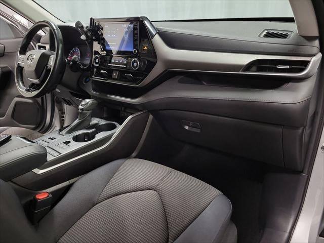 2021 Toyota Highlander LE