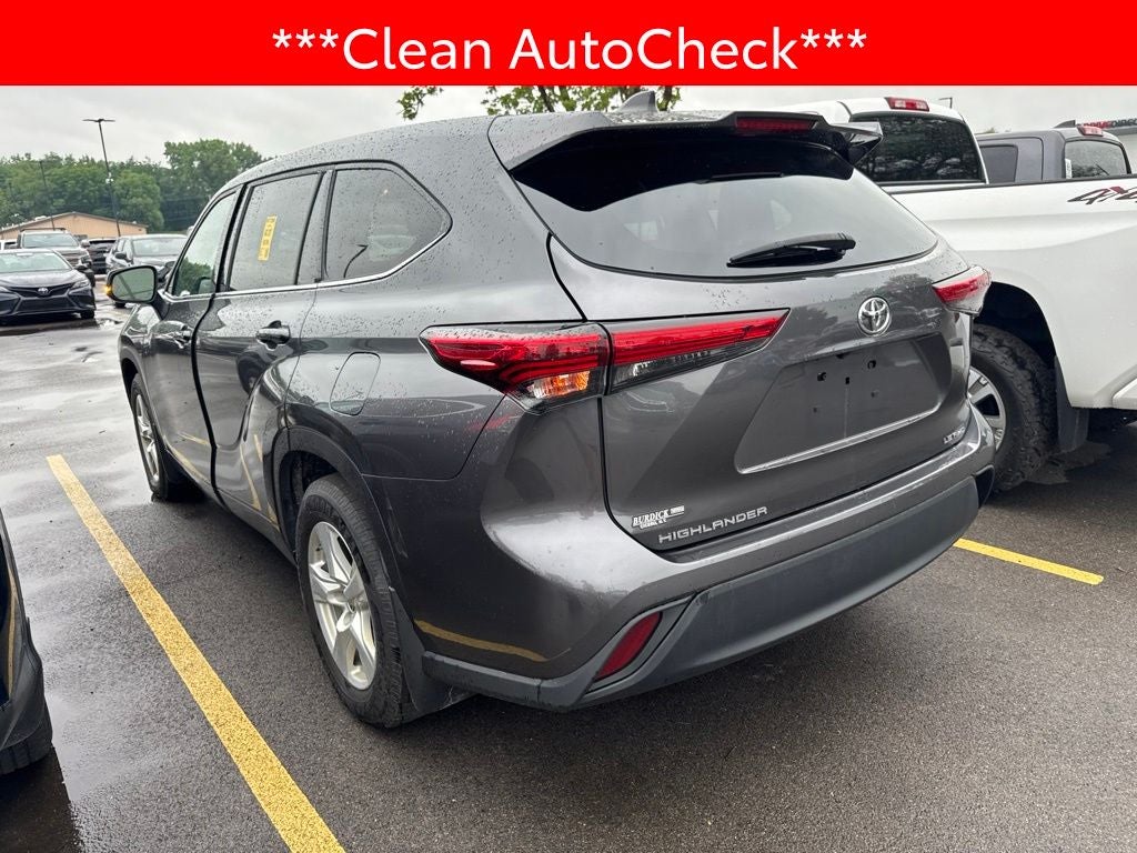 2022 Toyota Highlander LE