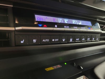 2025 Toyota Sienna XSE 7 Passenger