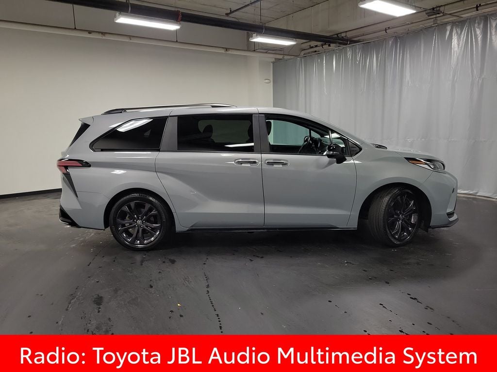 2025 Toyota Sienna XSE 7 Passenger