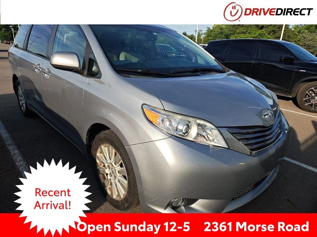 2015 Toyota Sienna XLE V6 AWD 7-Passenger's photo