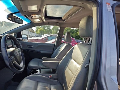 2015 Toyota Sienna XLE 7 Passenger
