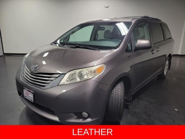 2015 Toyota Sienna XLE 7 Passenger