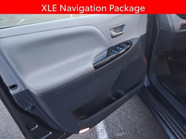 2015 Toyota Sienna XLE 7 Passenger