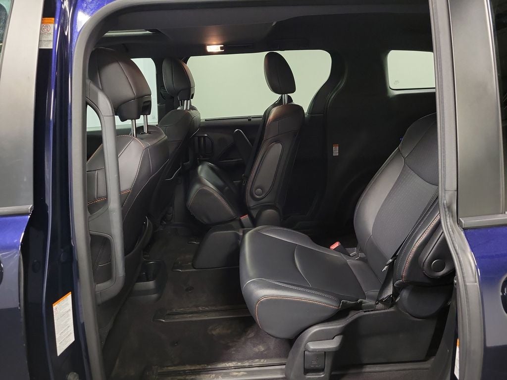 2022 Toyota Sienna XSE 7 Passenger