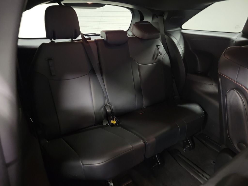 2022 Toyota Sienna XSE 7 Passenger