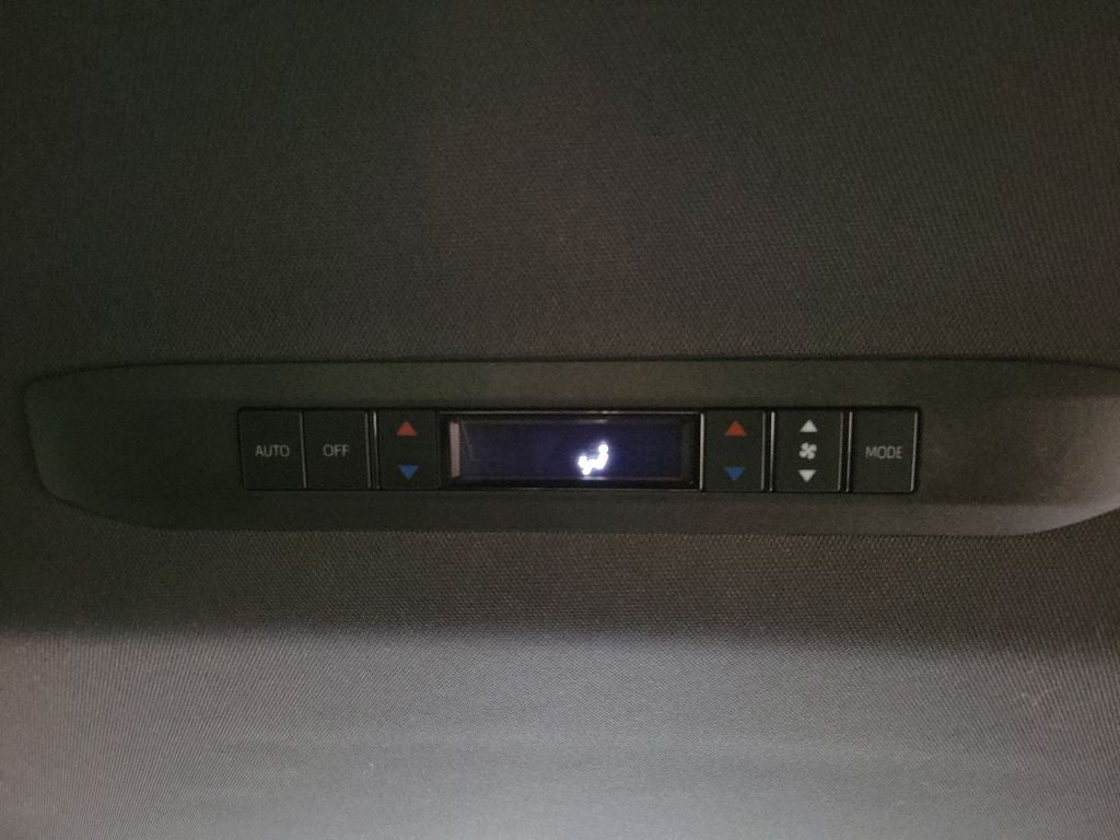 2022 Toyota Sienna XSE 7 Passenger