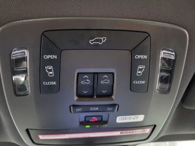 2023 Toyota Sienna XSE 7 Passenger