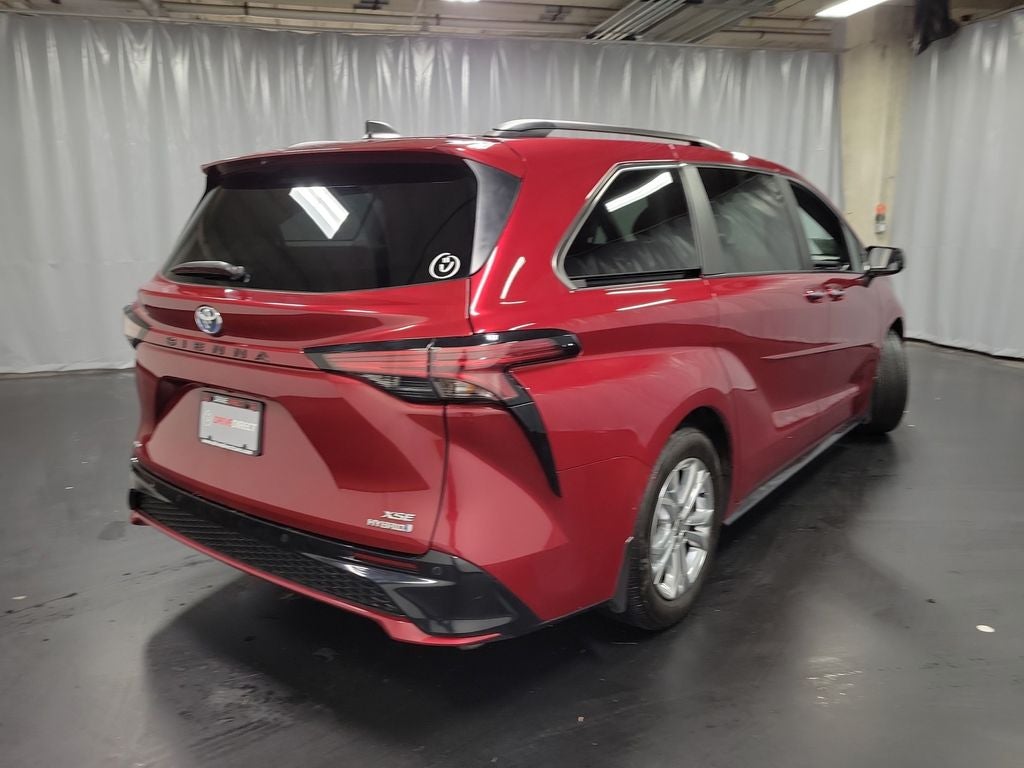 2023 Toyota Sienna XSE 7 Passenger