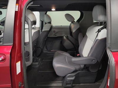 2023 Toyota Sienna XSE 7 Passenger