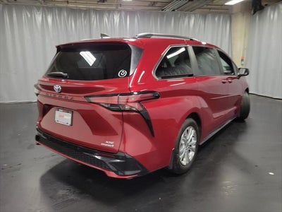 2023 Toyota Sienna XSE 7 Passenger